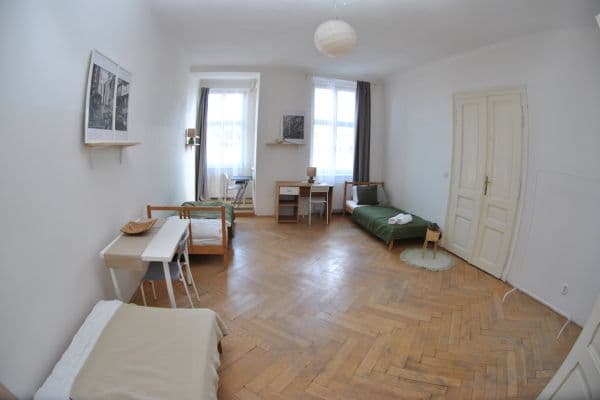 Prenájom bytu 4-izbový 117 m², Kunzova, Brno Prenájom bytu 4-izbový 117 m², Kunzova, Brno