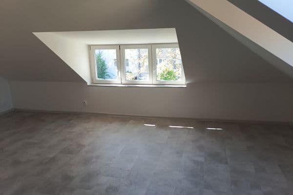 Prenájom bytu 2-izbový 53 m², Nad Zámečkem, Praha Prenájom bytu 2-izbový 53 m², Nad Zámečkem, Praha