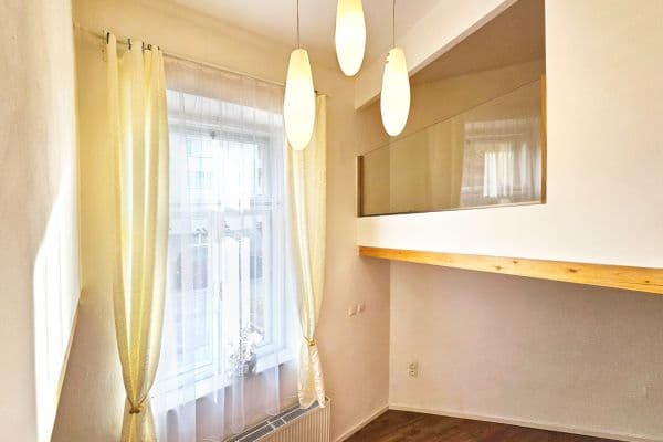 Prenájom bytu 2-izbový 72 m², Klaricova, České Budějovice Prenájom bytu 2-izbový 72 m², Klaricova, České Budějovice