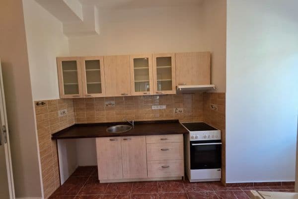 Prenájom bytu 2-izbový 56 m², Zelinářská, Praha Prenájom bytu 2-izbový 56 m², Zelinářská, Praha