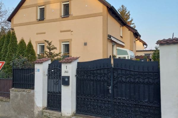 Predaj domu 250 m², pozemek 600 m², Pod Žvahovem, Hlavní město Praha Predaj domu 250 m², pozemek 600 m², Pod Žvahovem, Hlavní město Praha