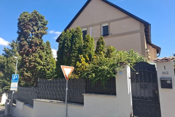 Predaj domu 270 m², pozemek 600 m², Pod Žvahovem, Hlavní město Praha Predaj domu 270 m², pozemek 600 m², Pod Žvahovem, Hlavní město Praha