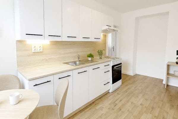 Prenájom bytu 3-izbový 70 m², Anglická, Prenájom bytu 3-izbový 70 m², Anglická,