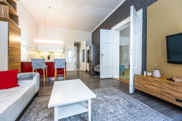 Prenájom bytu 100 m², Revoluční, Praha Prenájom bytu 100 m², Revoluční, Praha