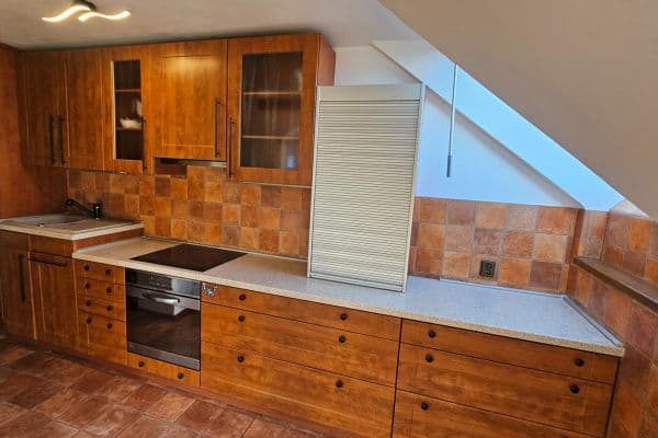 Prenájom domu 99 m², pozemok 500 m², náměstí 5. května, Jinočany, Středočeský kraj Prenájom domu 99 m², pozemok 500 m², náměstí 5. května, Jinočany, Středočeský kraj