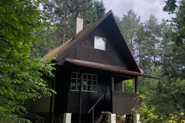 Predaj rekreačného objektu 27 m², pozemek 3.618 m², Votice Predaj rekreačného objektu 27 m², pozemek 3.618 m², Votice