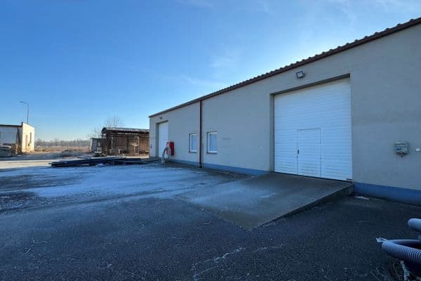 Prenájom nebytového priestoru 175 m², V Aleji, Předměřice nad Labem Prenájom nebytového priestoru 175 m², V Aleji, Předměřice nad Labem