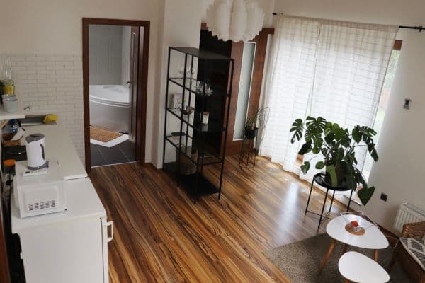 Prenájom bytu 1-izbový 31 m², Sedláčkova, Roztoky Prenájom bytu 1-izbový 31 m², Sedláčkova, Roztoky