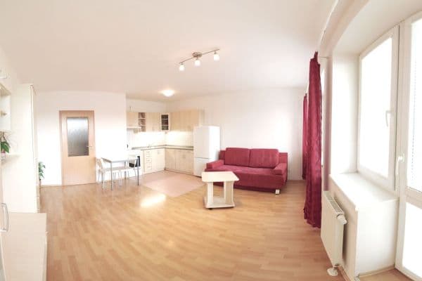Prenájom bytu 1-izbový 37 m², Boloňská, Hlavní město Praha Prenájom bytu 1-izbový 37 m², Boloňská, Hlavní město Praha