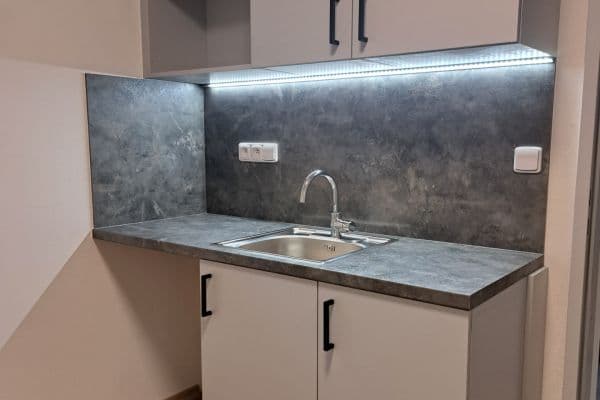 Prenájom bytu 1-izbový 12 m², Nová ulice, Střelice Prenájom bytu 1-izbový 12 m², Nová ulice, Střelice