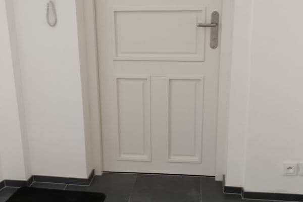 Prenájom bytu 2-izbový 38 m², Vratislavova, Hlavní město Praha Prenájom bytu 2-izbový 38 m², Vratislavova, Hlavní město Praha