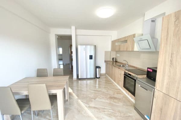 Prenájom bytu 3-izbový 100 m², Böhmova, Brno Prenájom bytu 3-izbový 100 m², Böhmova, Brno