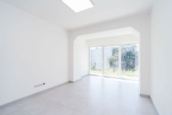 Prenájom bytu 1-izbový 22 m², Na Vysočanských vinicích, Hlavní město Praha Prenájom bytu 1-izbový 22 m², Na Vysočanských vinicích, Hlavní město Praha