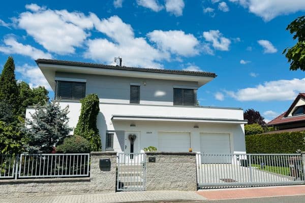 Predaj domu 220 m², pozemek 594 m², Křemenáčová, Praha Predaj domu 220 m², pozemek 594 m², Křemenáčová, Praha