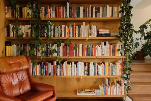 Prenájom bytu 4-izbový 115 m², Na Dolinách, Praha Prenájom bytu 4-izbový 115 m², Na Dolinách, Praha