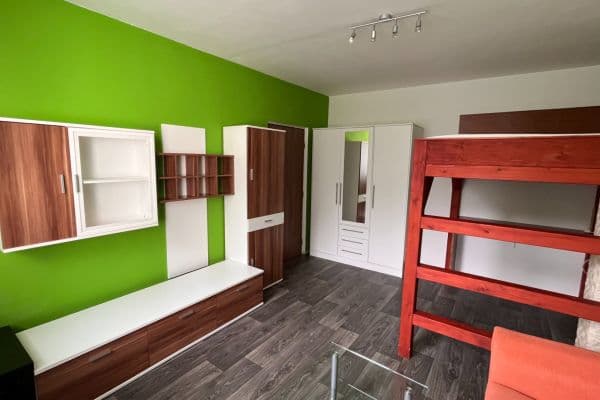 Prenájom bytu 1-izbový 34 m², Axmanova, Brno Prenájom bytu 1-izbový 34 m², Axmanova, Brno