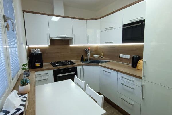 Prenájom bytu 2-izbový 56 m², Volgogradská, Ostrava Prenájom bytu 2-izbový 56 m², Volgogradská, Ostrava