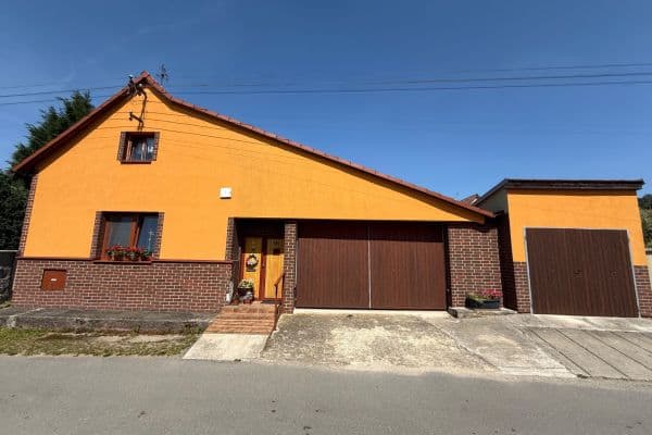 Predaj domu 140 m², pozemek 2.542 m², Na Brance, Krušovice Predaj domu 140 m², pozemek 2.542 m², Na Brance, Krušovice