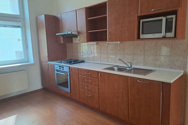 Prenájom bytu 2-izbový 67 m², U Balabenky, Praha Prenájom bytu 2-izbový 67 m², U Balabenky, Praha