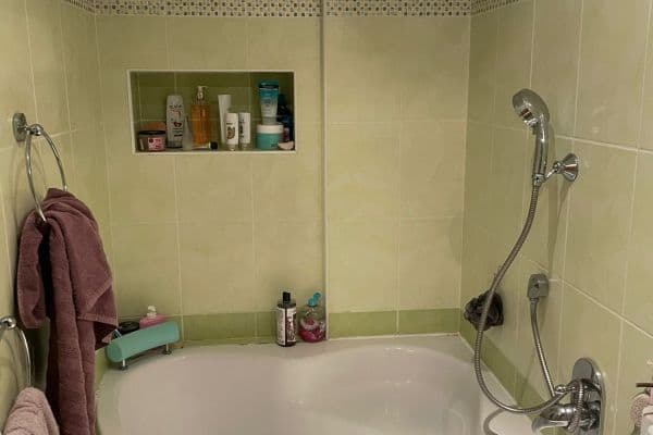 Prenájom bytu 1-izbový 30 m², Na Zlíchově, Praha Prenájom bytu 1-izbový 30 m², Na Zlíchově, Praha