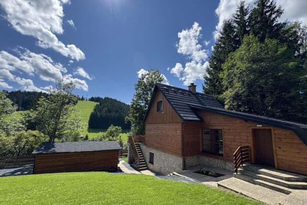 Prenájom rekreačného objektu, Velké Karlovice - Pluskovec Prenájom rekreačného objektu, Velké Karlovice - Pluskovec