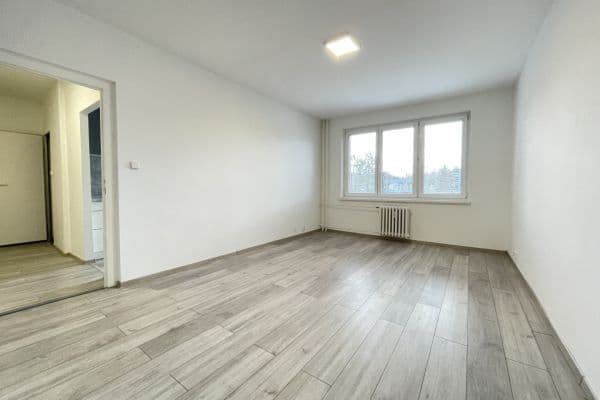 Prenájom bytu 1-izbový 39 m², Lumírova, Ostrava Prenájom bytu 1-izbový 39 m², Lumírova, Ostrava