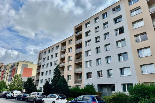 Prenájom bytu 5-izbový 89 m², Turistická, Plzeň Prenájom bytu 5-izbový 89 m², Turistická, Plzeň