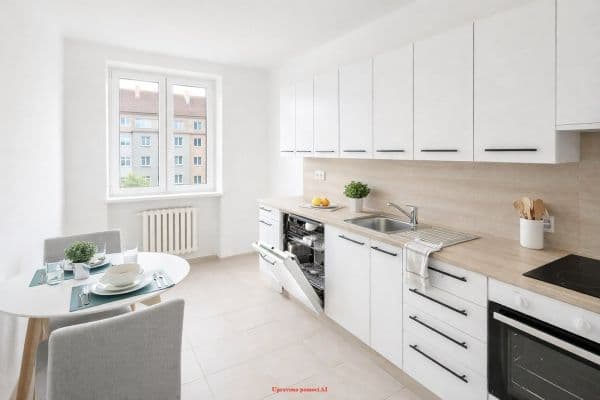 Prenájom bytu 1-izbový 37 m², Hlavní třída, Havířov, Moravskoslezský kraj Prenájom bytu 1-izbový 37 m², Hlavní třída, Havířov, Moravskoslezský kraj