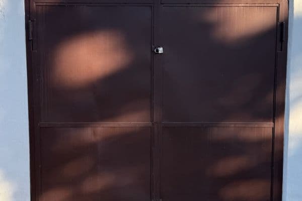 Prenájom garáže 16 m², Praha Prenájom garáže 16 m², Praha