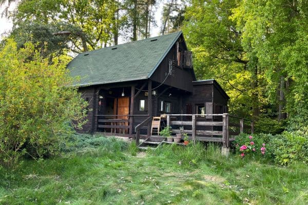 Predaj rekreačného objektu 80 m², pozemek 2.300 m², Kytín Predaj rekreačného objektu 80 m², pozemek 2.300 m², Kytín