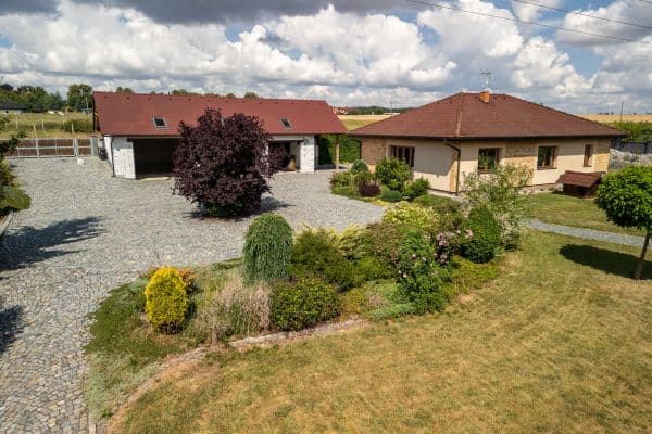 Predaj domu 122 m², pozemek 3.901 m², U brůdku, Lužná Predaj domu 122 m², pozemek 3.901 m², U brůdku, Lužná