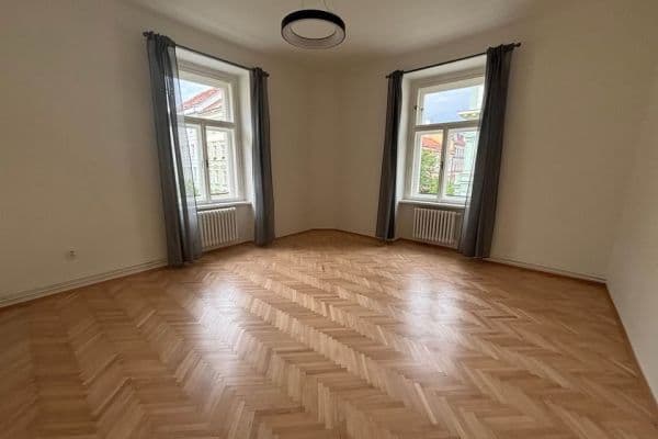 Prenájom bytu 1-izbový 59 m², Americká, Hlavní město Praha Prenájom bytu 1-izbový 59 m², Americká, Hlavní město Praha