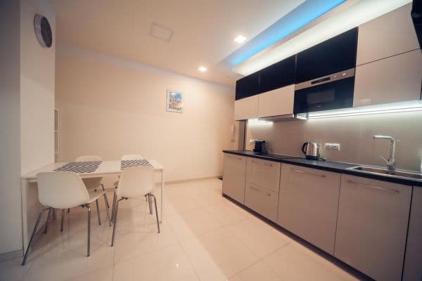 Prenájom bytu 3-izbový 46 m², Sokolovská, Praha Prenájom bytu 3-izbový 46 m², Sokolovská, Praha