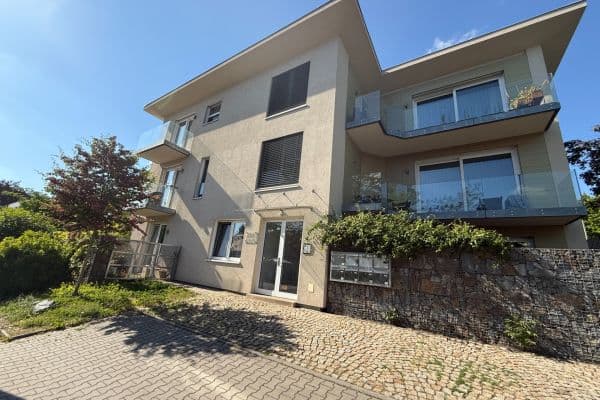 Prenájom bytu 1-izbový 44 m², Trojská, Hlavní město Praha Prenájom bytu 1-izbový 44 m², Trojská, Hlavní město Praha