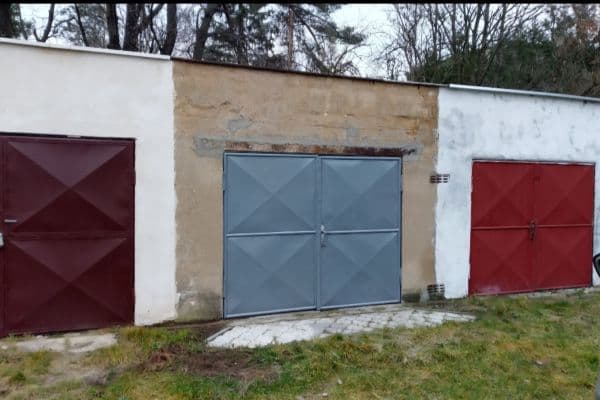 Prenájom garáže 21 m², Buštěhrad Prenájom garáže 21 m², Buštěhrad