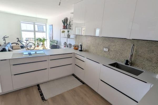 Prenájom bytu 2-izbový 64 m², Nové sady, Brno Prenájom bytu 2-izbový 64 m², Nové sady, Brno
