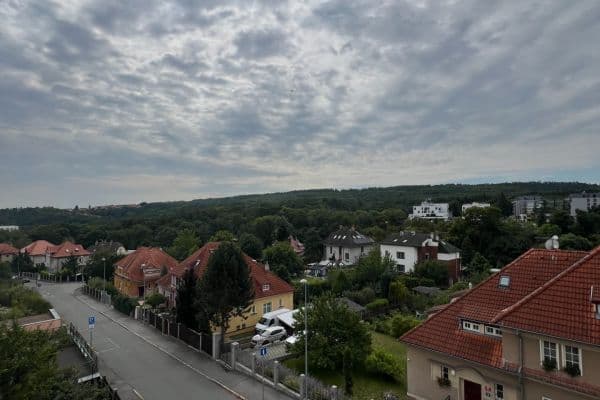 Prenájom bytu 1-izbový 55 m², Pod Homolkou, Praha Prenájom bytu 1-izbový 55 m², Pod Homolkou, Praha