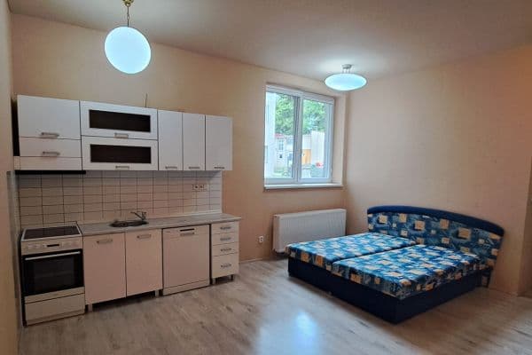 Prenájom bytu 2-izbový 48 m², Tyršova, Železnice Prenájom bytu 2-izbový 48 m², Tyršova, Železnice