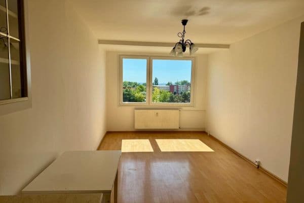 Predaj bytu 2-izbový 43 m², Prosecká, Praha Predaj bytu 2-izbový 43 m², Prosecká, Praha
