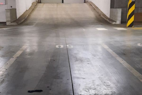 Prenájom garáže 10 m², Pod Bohdalcem I, Praha Prenájom garáže 10 m², Pod Bohdalcem I, Praha