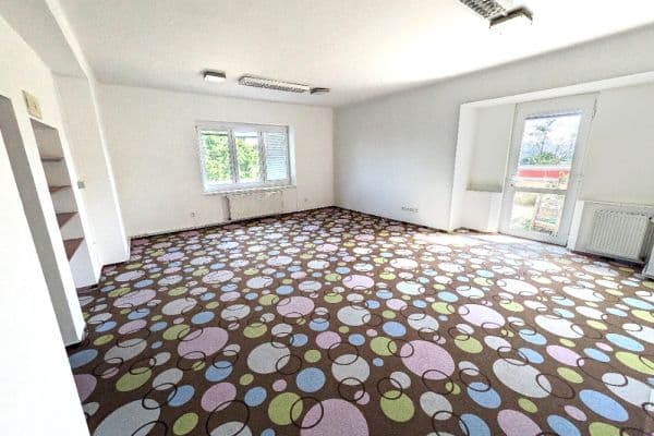 Prenájom nebytového priestoru 143 m², Jihlavská, Hlavní město Praha Prenájom nebytového priestoru 143 m², Jihlavská, Hlavní město Praha