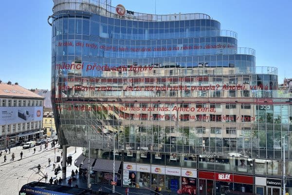 Prenájom bytu 117 m², Plzeňská, Praha Prenájom bytu 117 m², Plzeňská, Praha