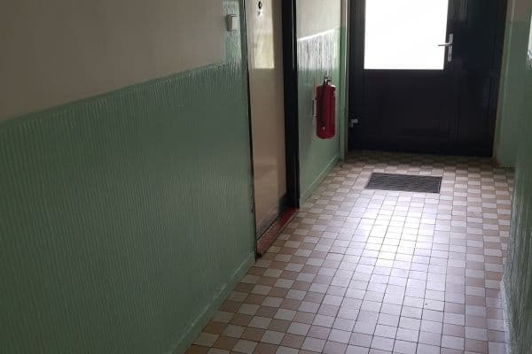 Prenájom bytu 1-izbový 50 m², Jednoty, Sokolov Prenájom bytu 1-izbový 50 m², Jednoty, Sokolov