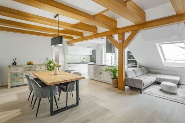Prenájom bytu 3-izbový 105 m², Čechova, Kralupy nad Vltavou Prenájom bytu 3-izbový 105 m², Čechova, Kralupy nad Vltavou