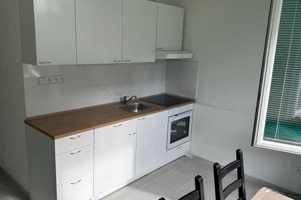 Prenájom bytu 1-izbový 35 m², Černého, Brno Prenájom bytu 1-izbový 35 m², Černého, Brno