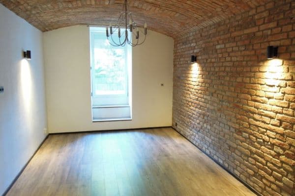 Predaj bytu 1-izbový 49 m², Seifertova, Praha Predaj bytu 1-izbový 49 m², Seifertova, Praha