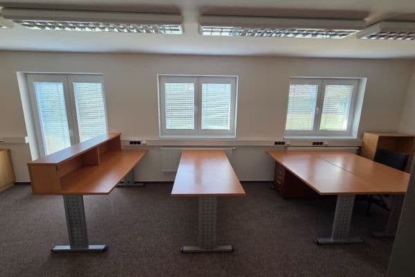 Prenájom kancelárie 85 m², Na Křivce, Hlavní město Praha Prenájom kancelárie 85 m², Na Křivce, Hlavní město Praha