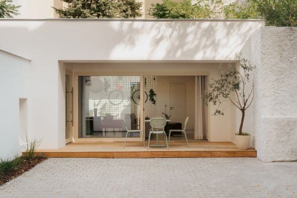 Prenájom bytu 80 m², Sevastopolská, Praha Prenájom bytu 80 m², Sevastopolská, Praha