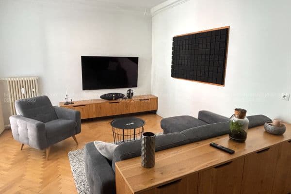 Prenájom bytu 2-izbový 62 m², Nové Mesto Prenájom bytu 2-izbový 62 m², Nové Mesto