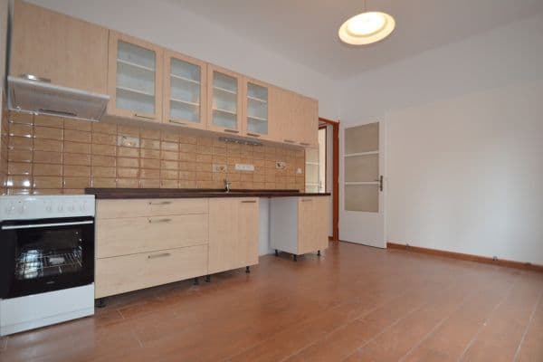 Prenájom bytu 2-izbový 77 m², Zelinářská, Praha Prenájom bytu 2-izbový 77 m², Zelinářská, Praha